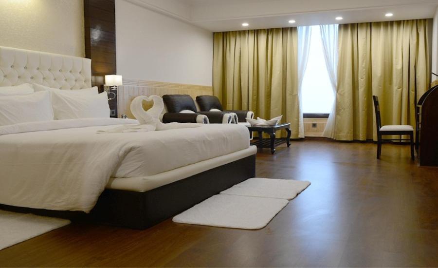 Hotel Dhroov By Mystical Views Shimla Esterno foto