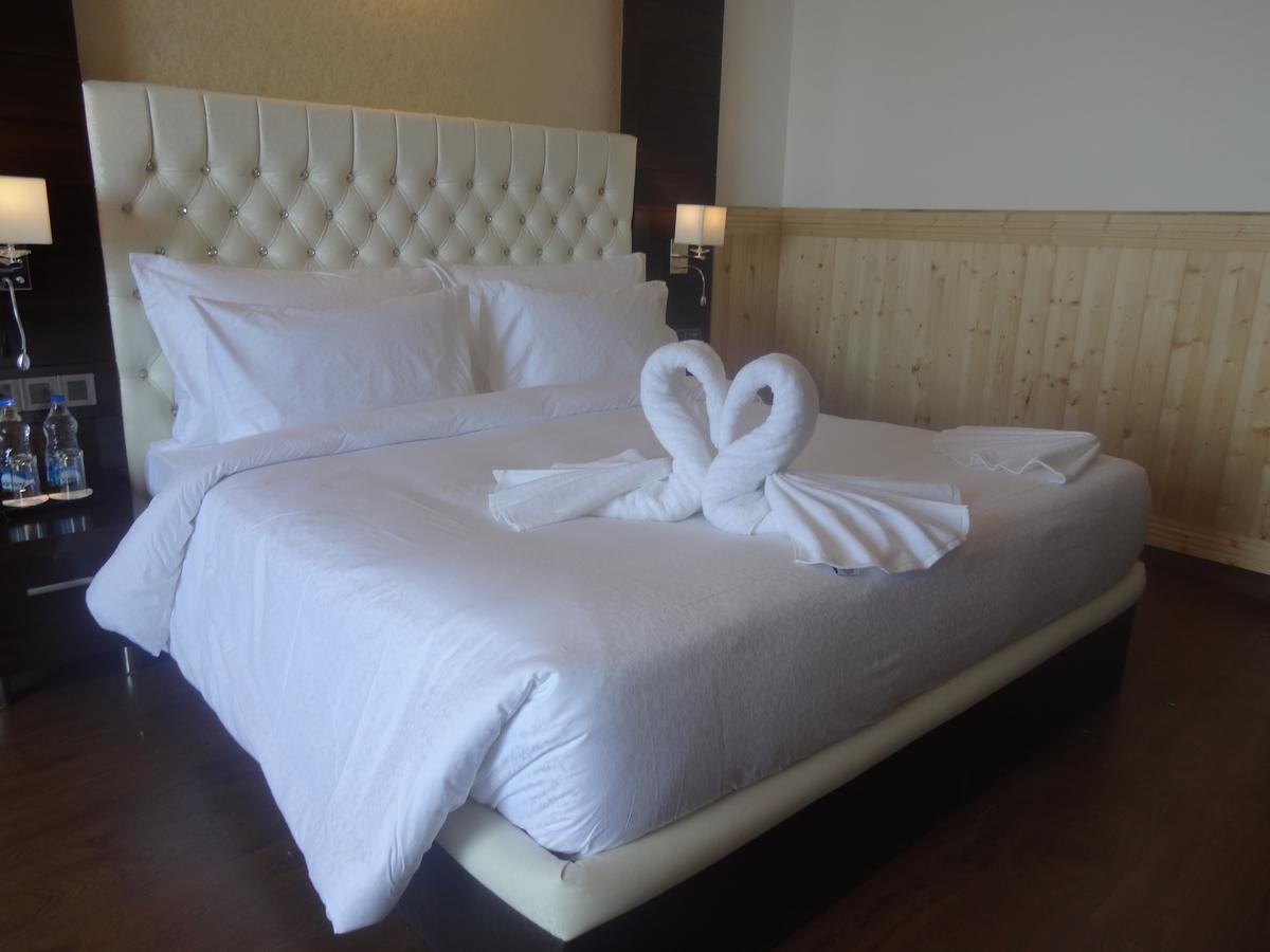 Hotel Dhroov By Mystical Views Shimla Esterno foto