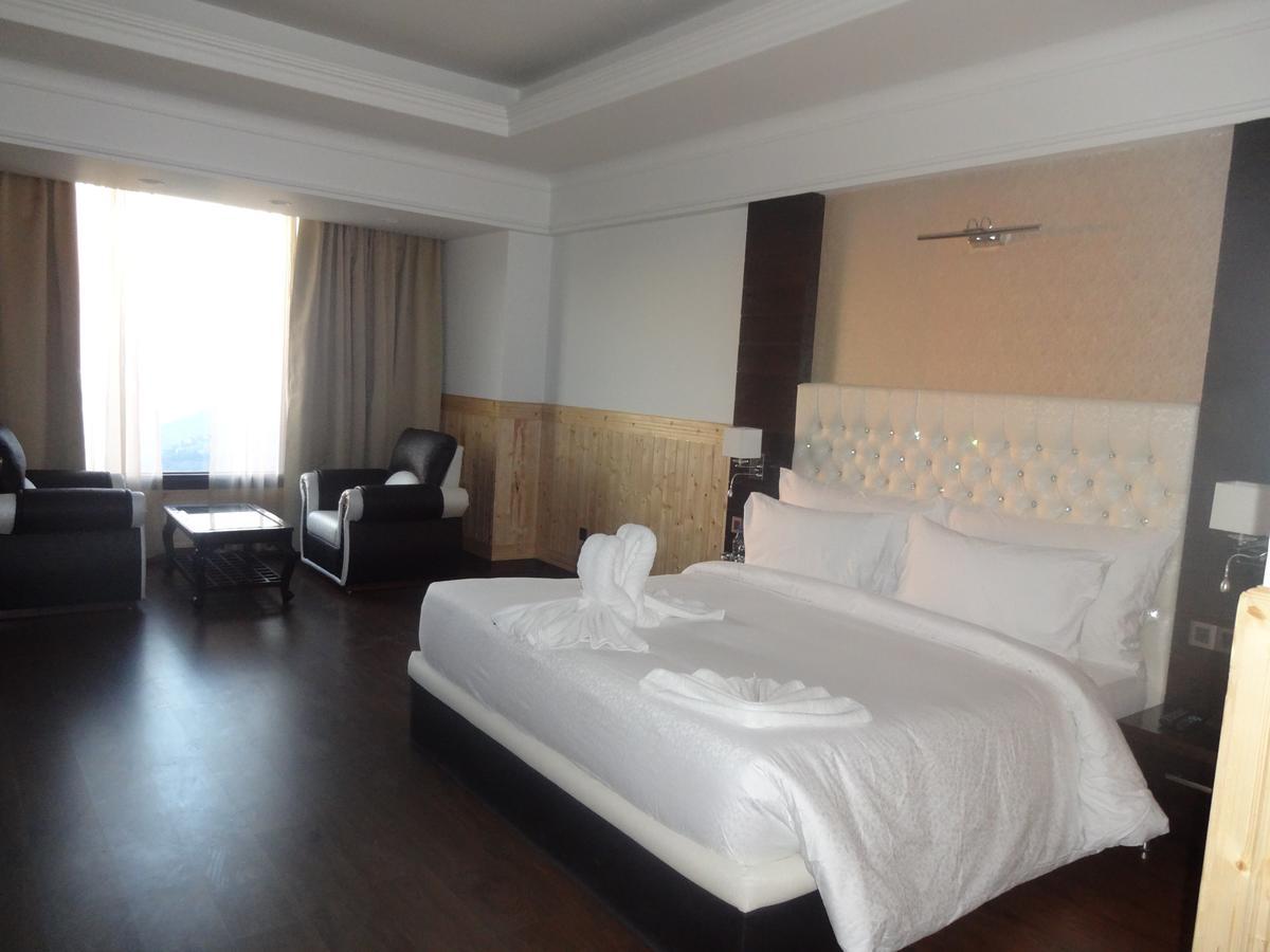 Hotel Dhroov By Mystical Views Shimla Esterno foto